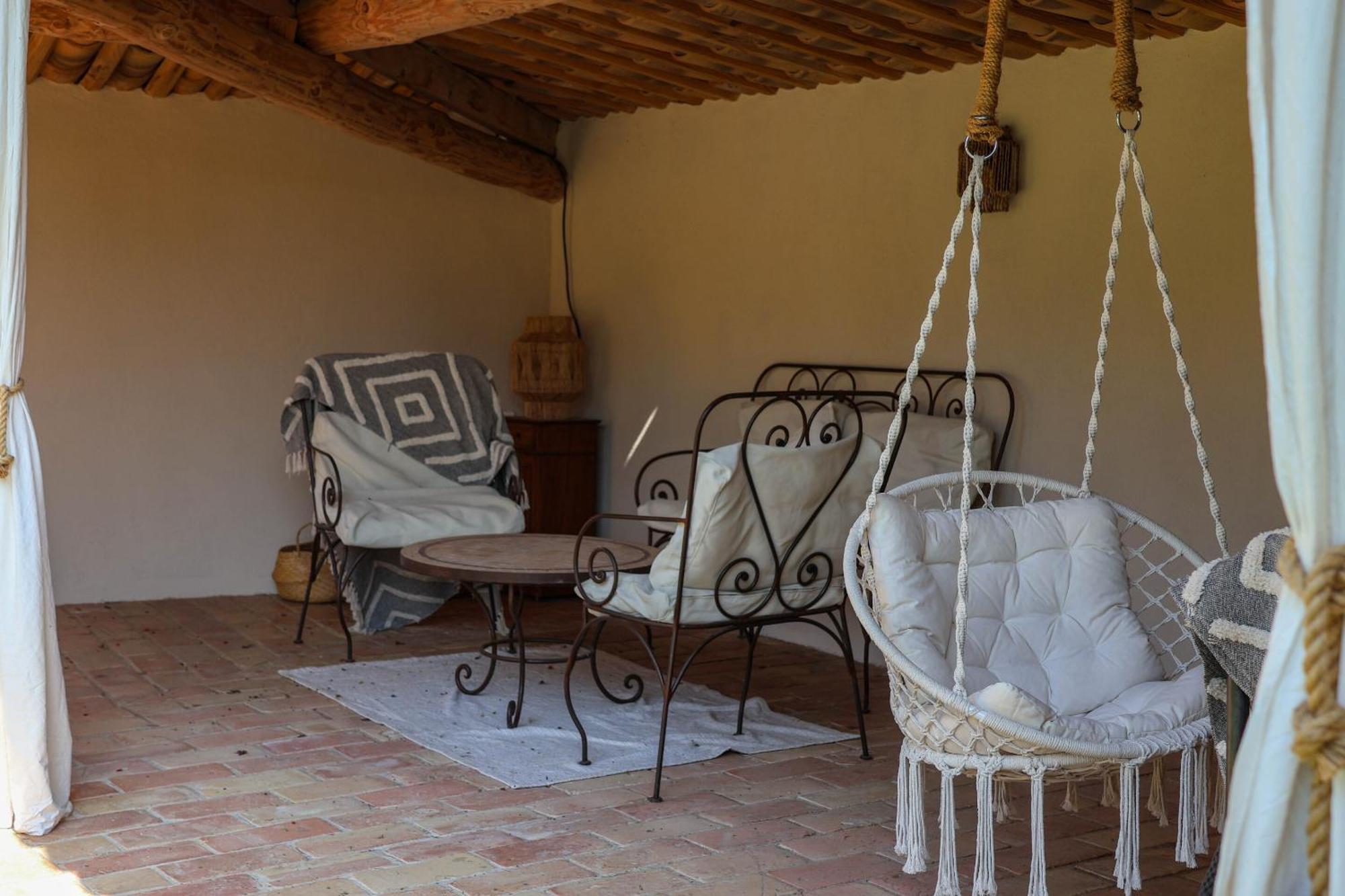 Domaine Du Moulin De Villefranche Перн-ле-Фонтен Екстериор снимка