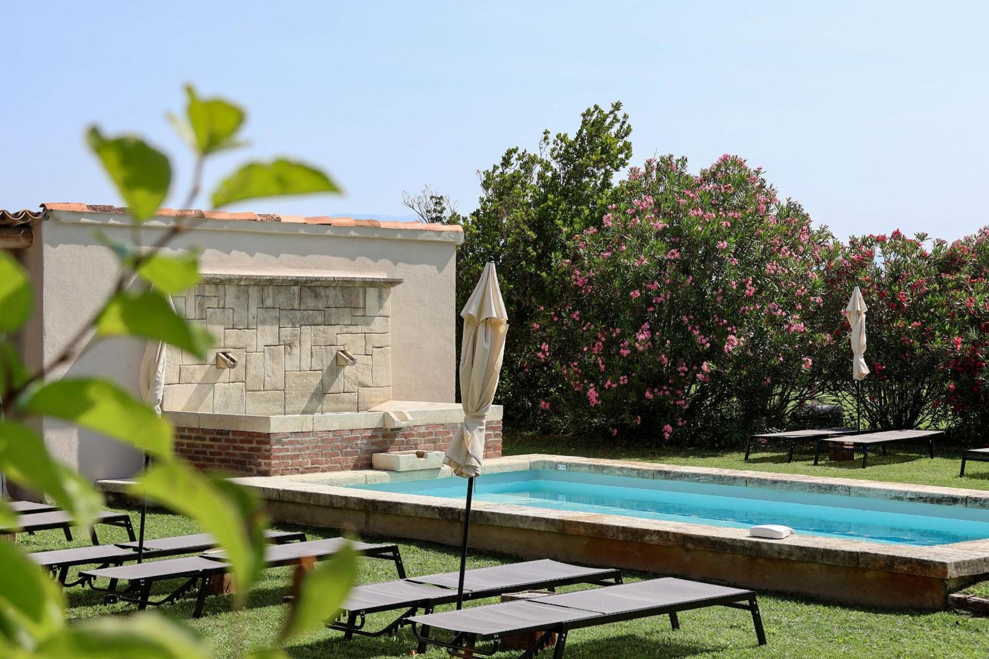 Domaine Du Moulin De Villefranche Перн-ле-Фонтен Екстериор снимка